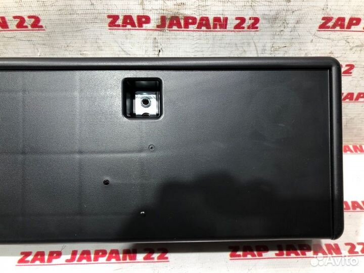 Крепление номера Mitsubishi Outlander