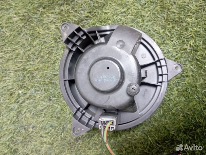 Моторчик отопителя Ford Focus 1 хетчбек 5дв. 1.4