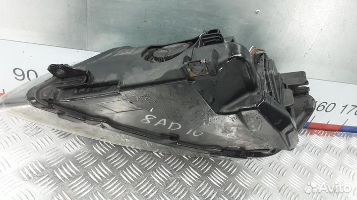 Фара правая Audi Q7