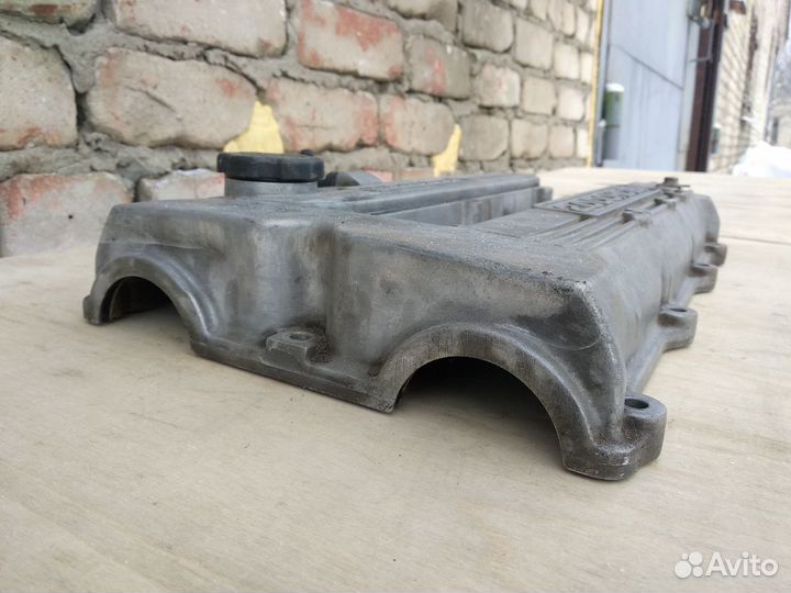 Клапанная крышка Kia Sportage 1