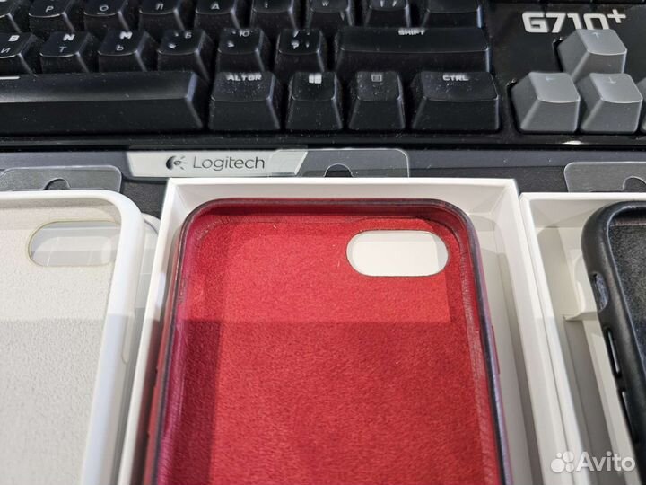 Оригинальный чехол Apple для SE 2020