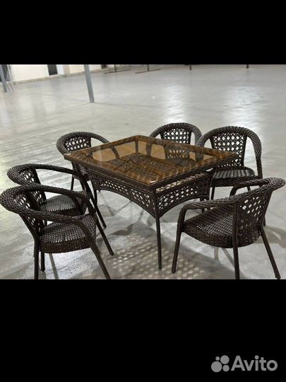 Столы и стулья новые