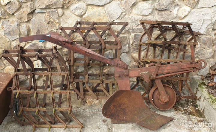 Конный плуг