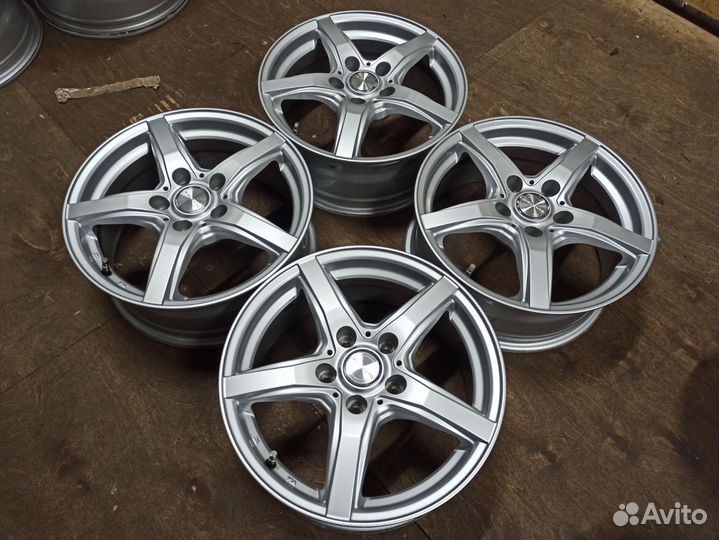 Диски 16 5х114,3 ET40 из Японии и без пробега в РФ