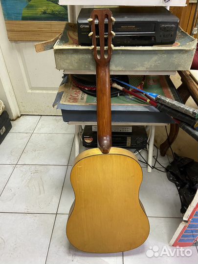 Акустическая гитара