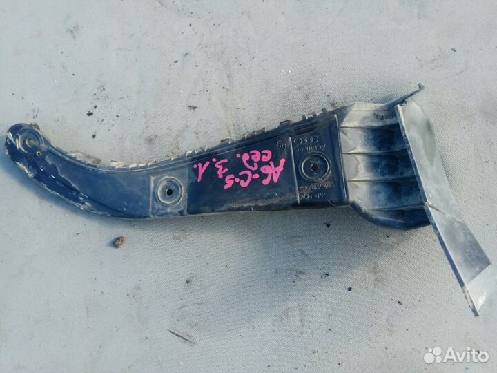 Кронштейн бампера левый Ауди Audi A6 C5