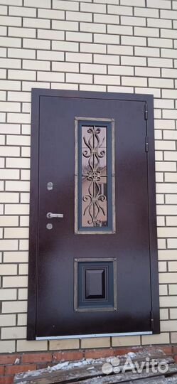Входная дверь
