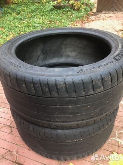 Michelin Pilot Sport 4 225/45 R18 и 255/40 R18 99Y