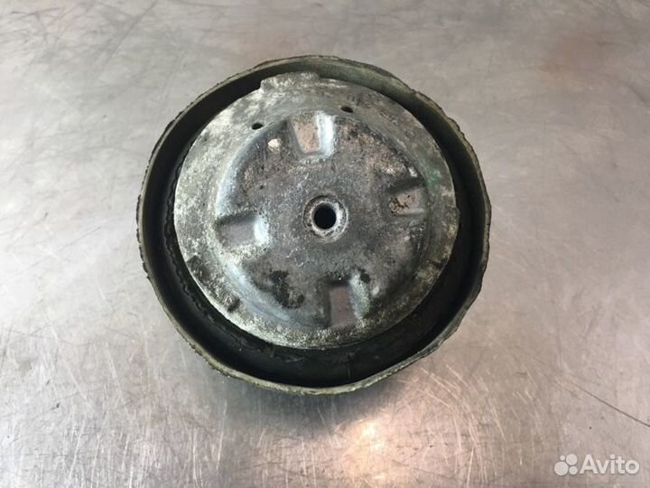 Подушка крепления двигателя Mercedes C-Class W203