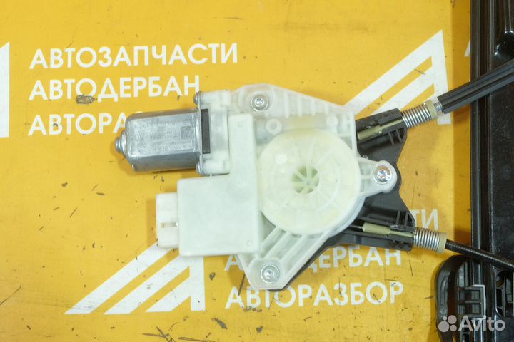 Стеклоподъемник передний правый Skoda Rapid 2