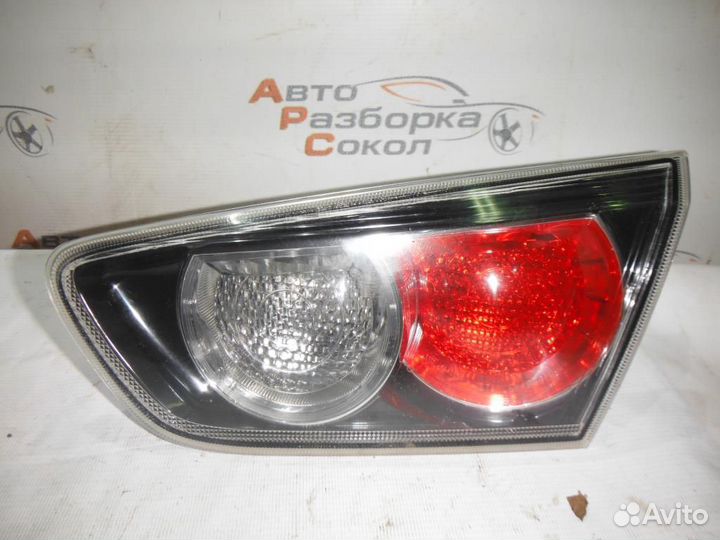 Фонарь задний внутренний правый Mitsubishi Lancer
