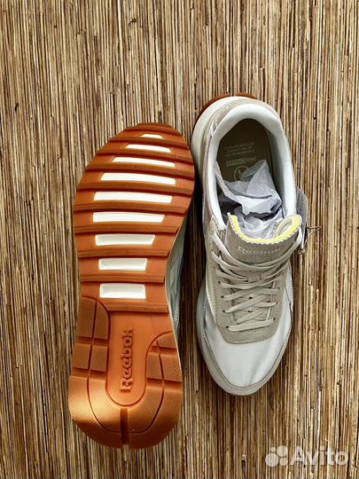 Кроссовки Reebok CL Legacy AZ