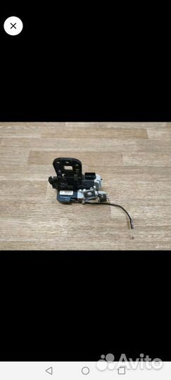 Замок двери передний левый Kia Venga