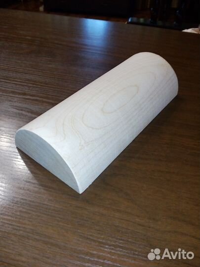 Деревянная подушка валик (К. Ниши / М. Гогулан)