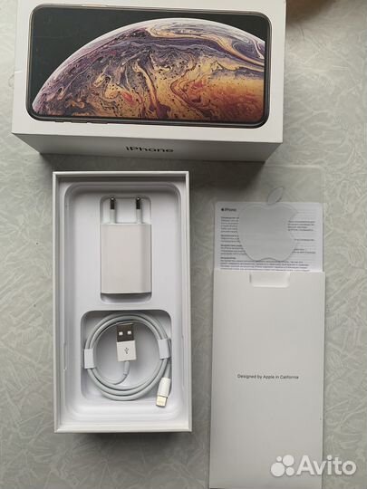 Зарядное устройство на iPhone оригинал