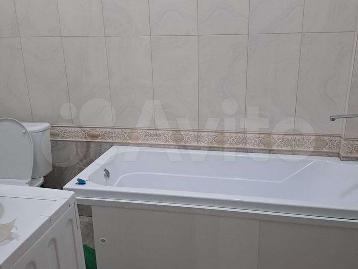 2-к. квартира, 52 м², 2/9 эт.