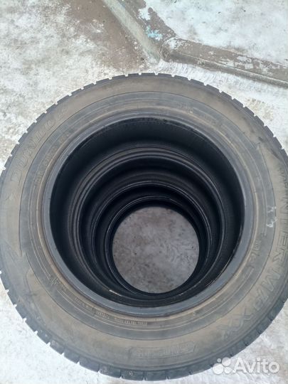 Dunlop Winter Maxx 215/60 R16