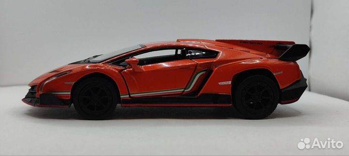 Модельки Kinsmart Orange