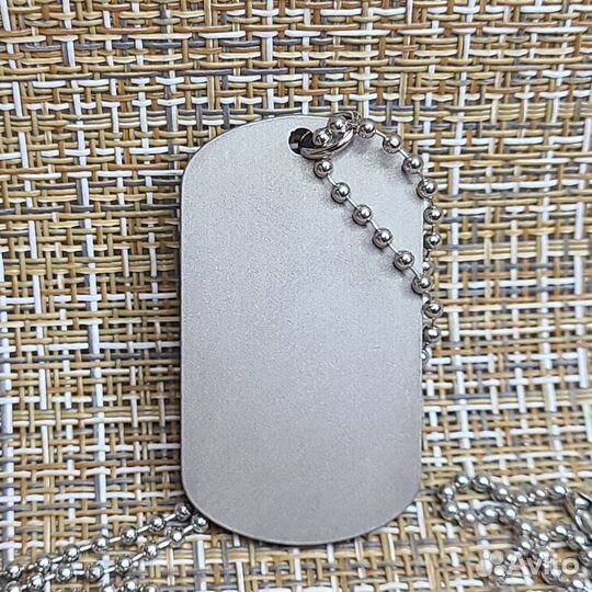 Армейский жетон из титана с лазерной гравировкой 