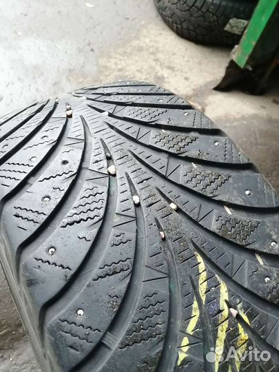 Goodyear UltraGrip Extreme 225/50 R17