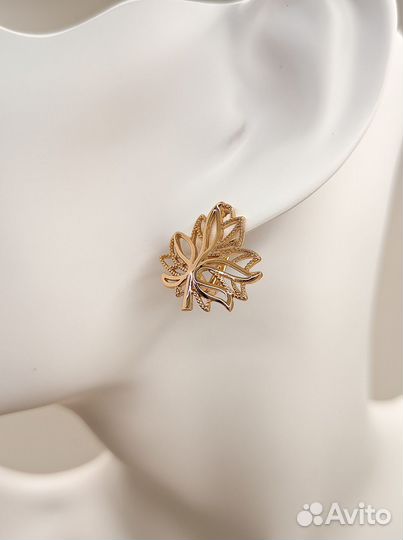 Серьги в форме листочков