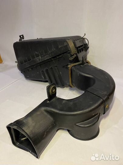 Воздухозаборник Toyota Corona