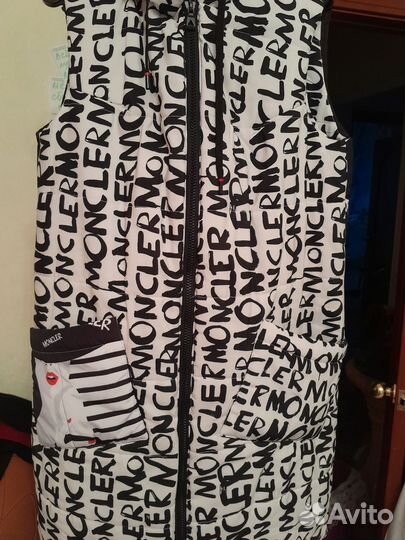 Жилетка модная