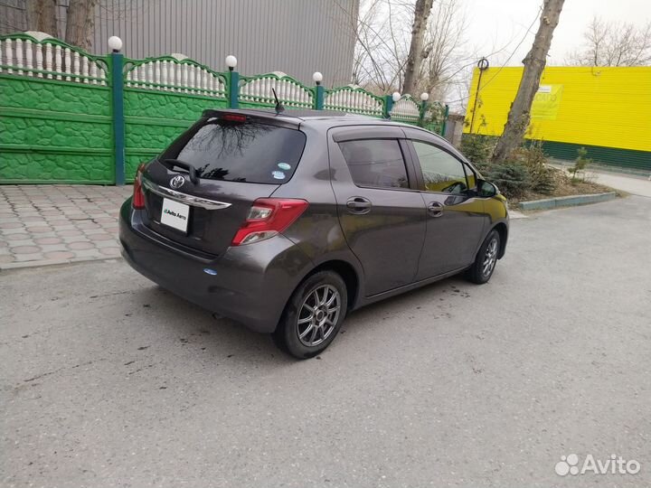 Toyota Vitz 1.0 CVT, 2014, 128 000 км