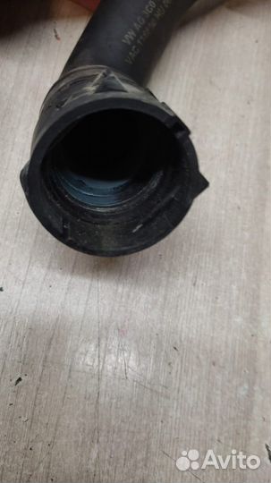 Б/У Патрубок радиатора нижний VW Passat CC #001