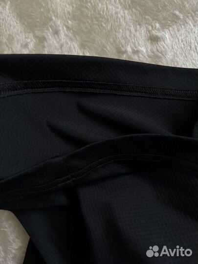 Under armour поло