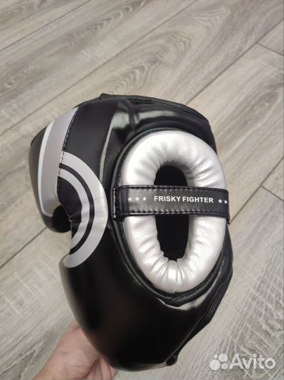 Боксерский шлем