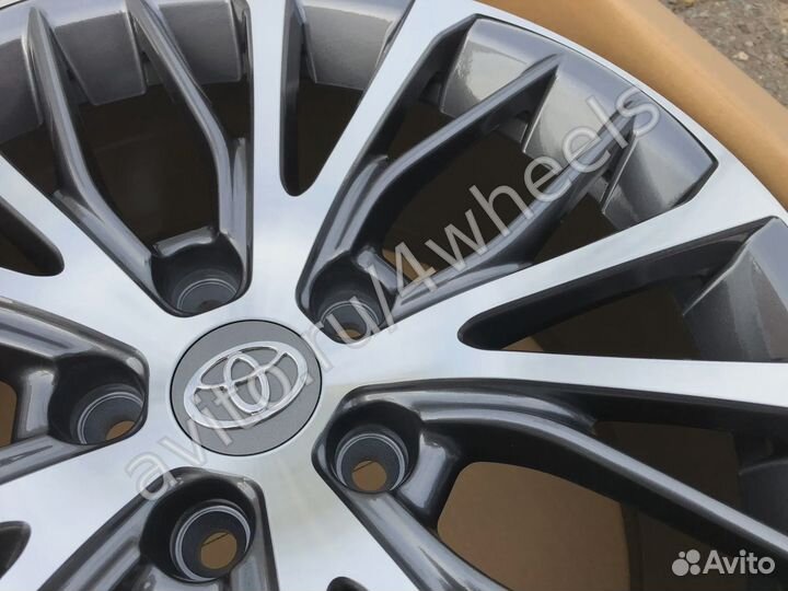 Диски на Toyota Camry R17