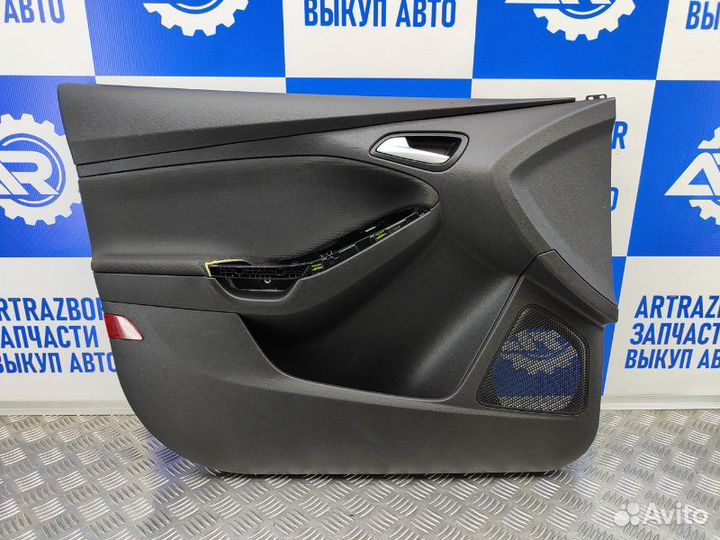 Обшивка двери Ford Focus 3 CB8 1.6 iqdb 105 Л.С