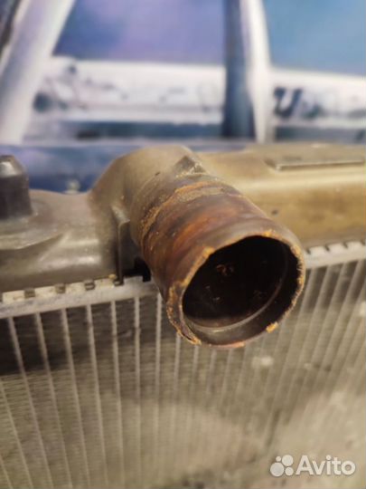 Радиатор охлаждения Mitsubishi Pajero Sport