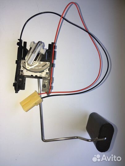 Датчик уровня топлива opel