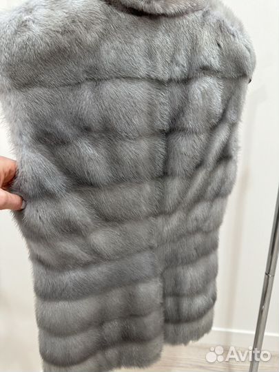 Жилетка норковая (голубая норка) S