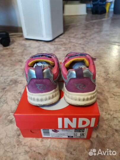 Кроссовки для девочки Indigo 25 размер
