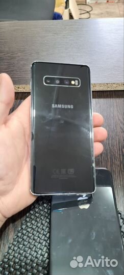Samsung Galaxy S10+, 8/128 ГБ