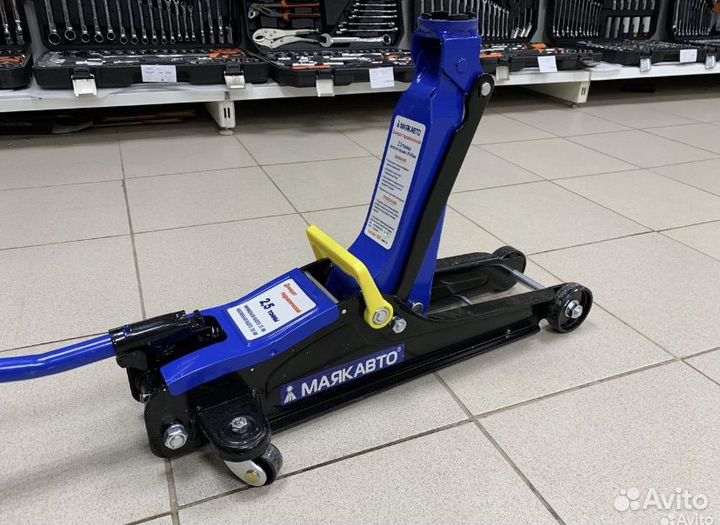 Домкрат подкатной низкопрофильный 2,5т