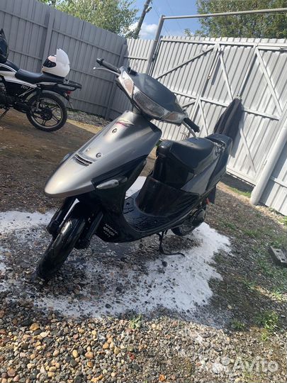 Скутер Suzuki sepia zz
