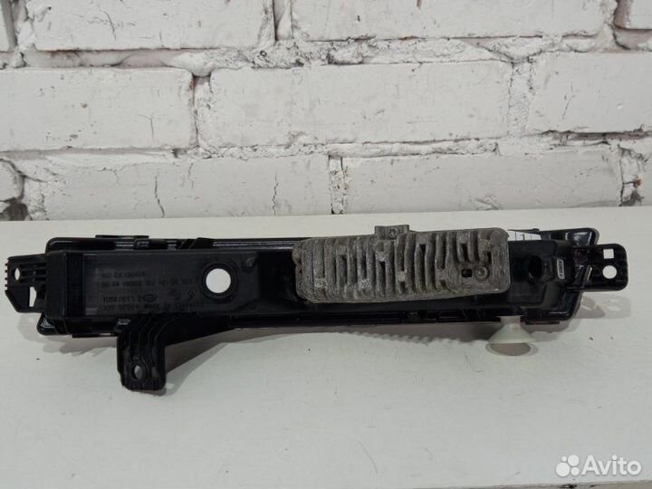 Фонарь противотуманный левый Land Rover Discovery