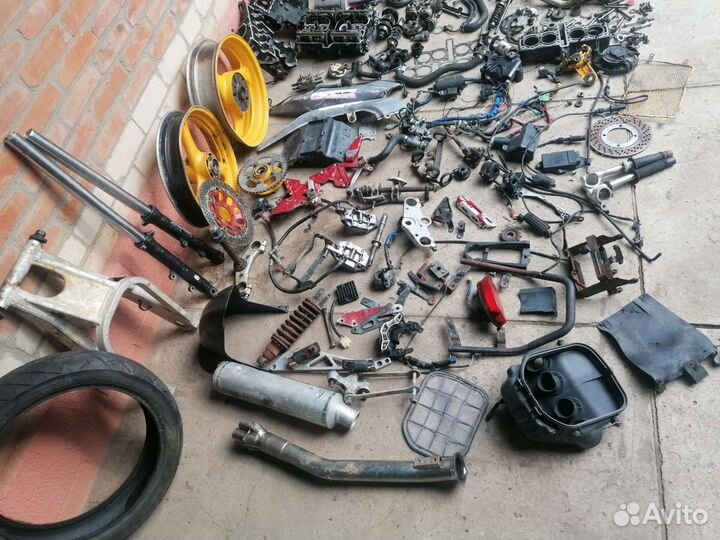 Suzuki GSF 400 Bandit Разбор Запчасти