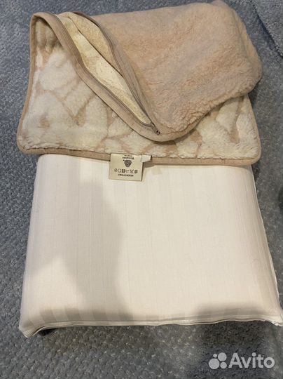 Комплект из шерсти мериноса (европейской овцы)