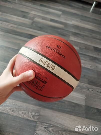 Баскетбольный мяч молтен