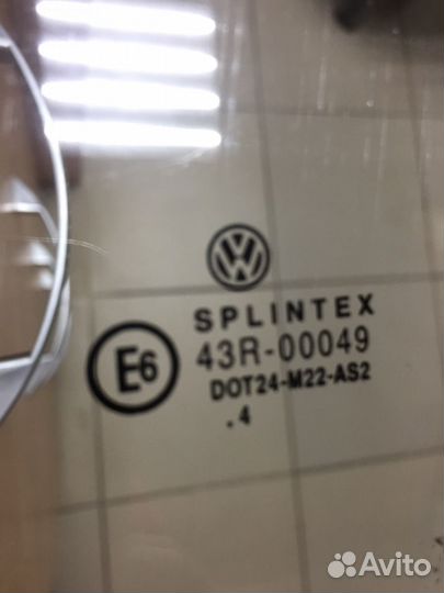 Стекло дверное переднее левое Volkswagen Golf 3