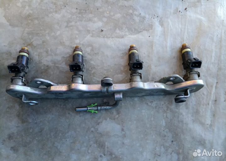 Рампа топливная Форсунка Хонда црв 3 CRV 3 2.0