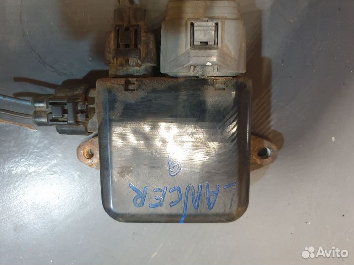 Блок управления вентилятором Mitsubishi Lancer 9