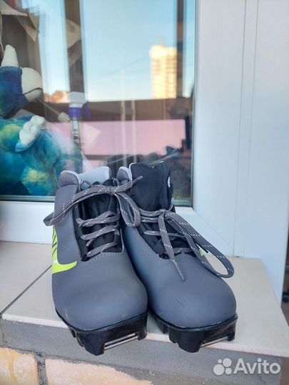 Ботинки беговых лыж inovik х decathlon и лыжи