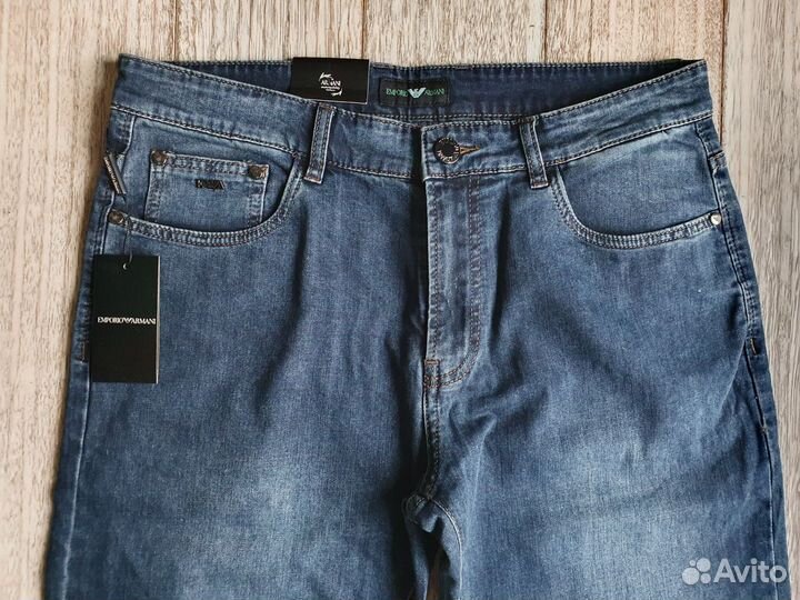 Джинсы Armani 48-50 размер
