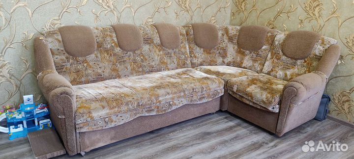 Угловой диван бу